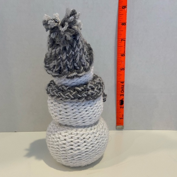 Snowman Little Stuffed Knit New White Gray Silver - Picture 2 of 3